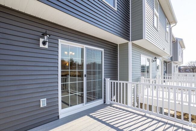 2nd Floor Balcony