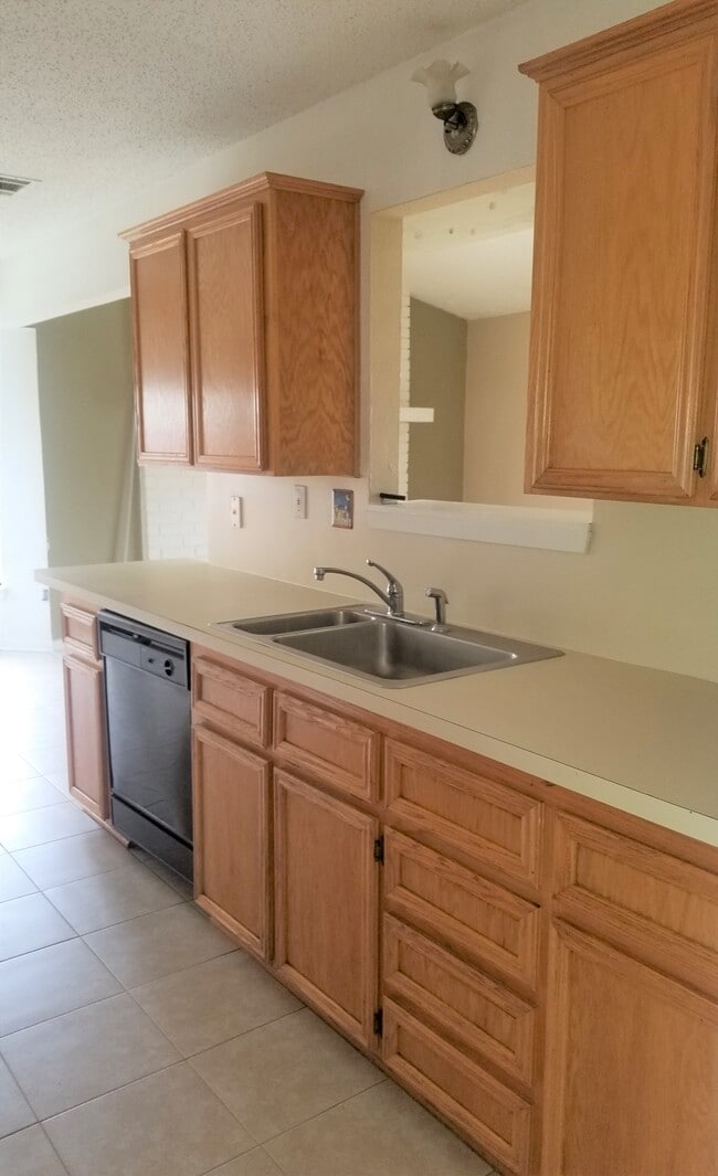 Photo - 1506 Fairbanks St