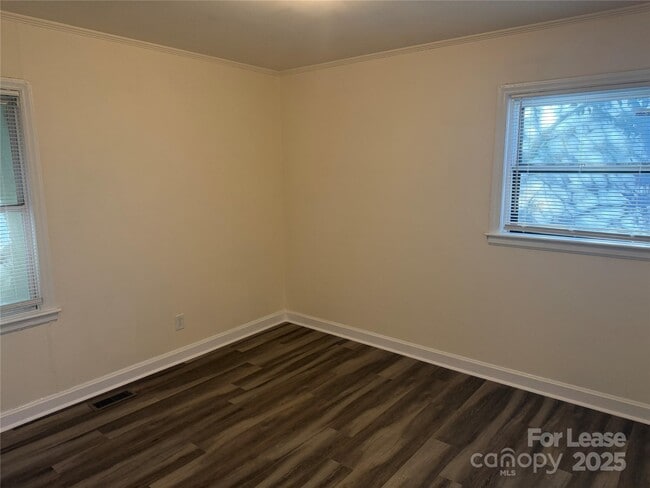 Photo - 4132 Blenhein Rd