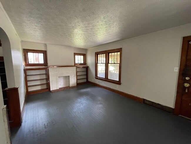 Photo - Four bedroom one bathroom home for rent