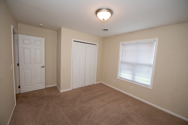Photo - Amazing 4 Bedroom Duplex in Northeast Manh...