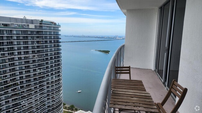 Building Photo - 1750 N Bayshore Dr Unit 5511 Rental