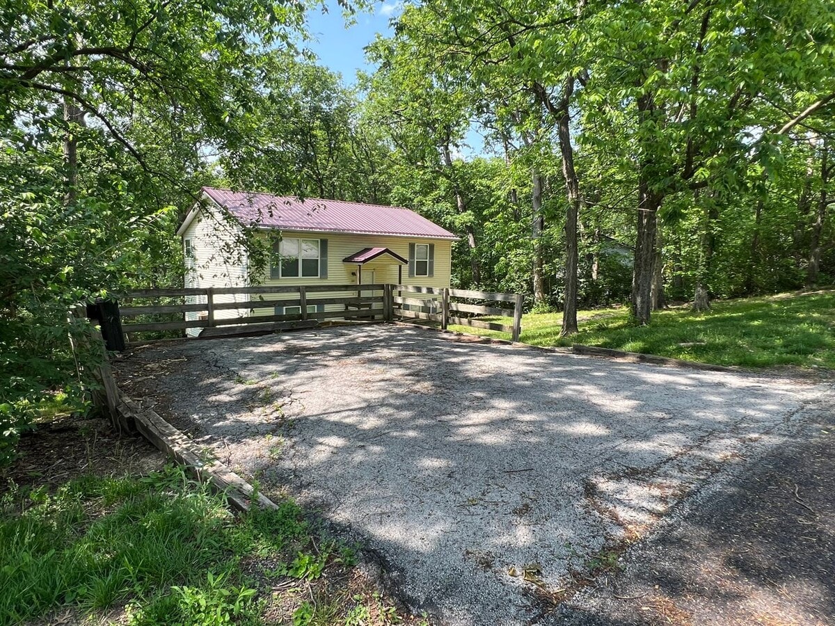 Photo - 4 bed 1.5 bath on 1/2 acre lot