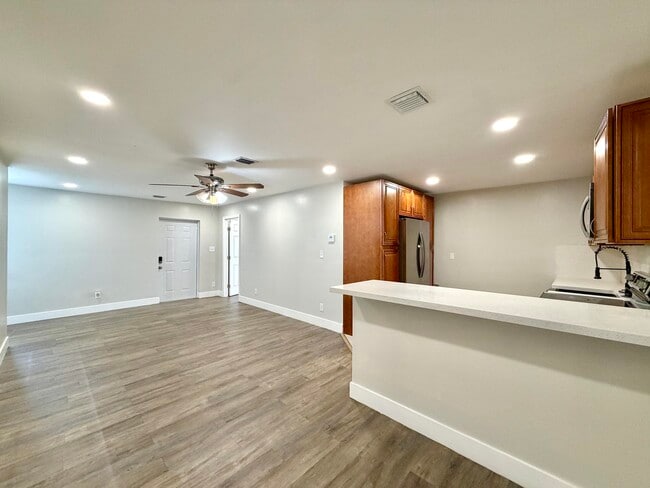 Photo - 661 NW 23rd Terrace