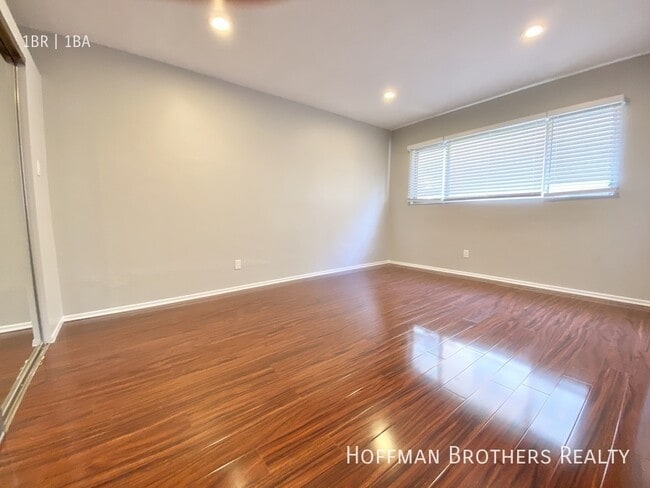 Photo - 1155 N Curson Ave Unidad 2