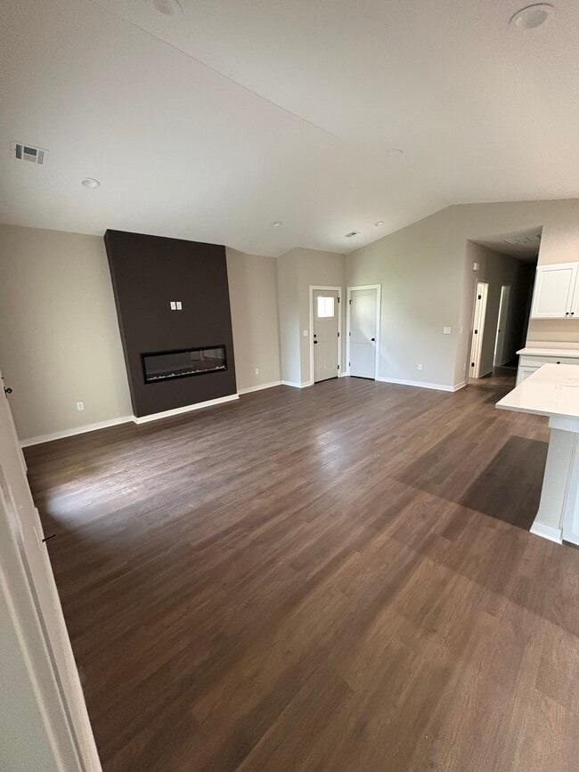 Photo - 15509 W Josephine St