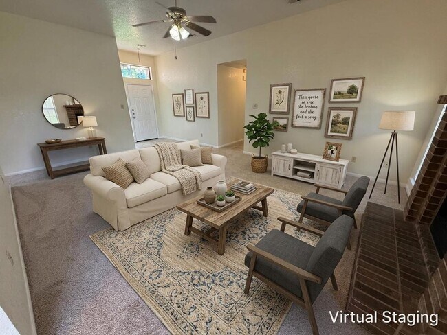 Photo - 1815 Diana Ln