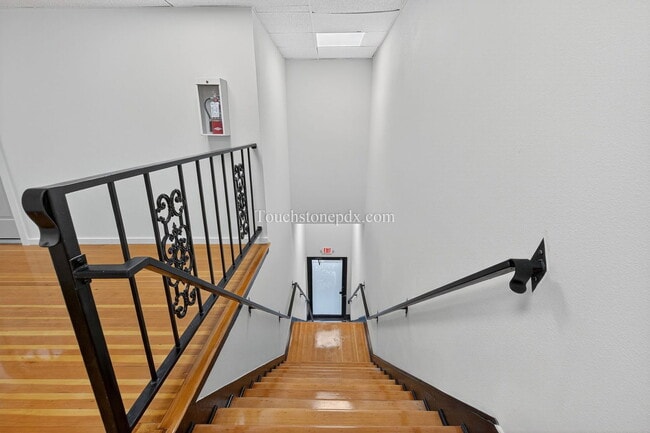 Photo - 4938 SE Foster Rd Unit 204