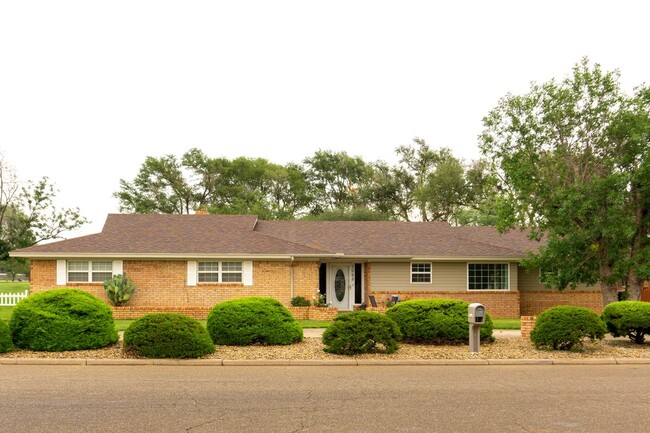 Building Photo - 1065 Fairway Terrace Rental