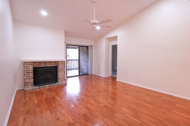 Photo - 13018 Heimer Rd