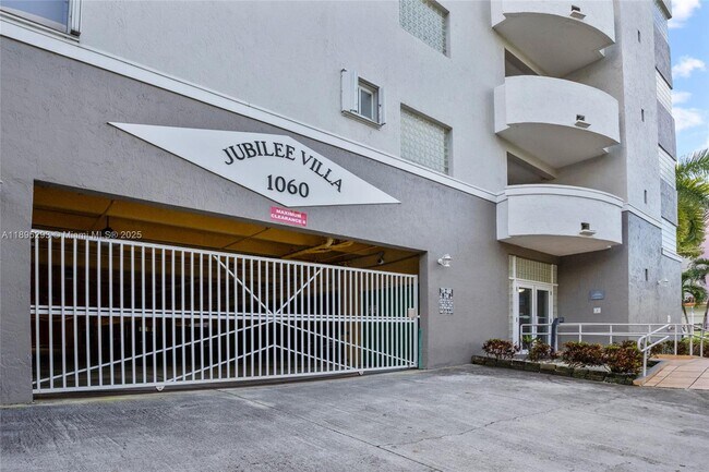 Photo - 1060 NW 7th St Unidad 106