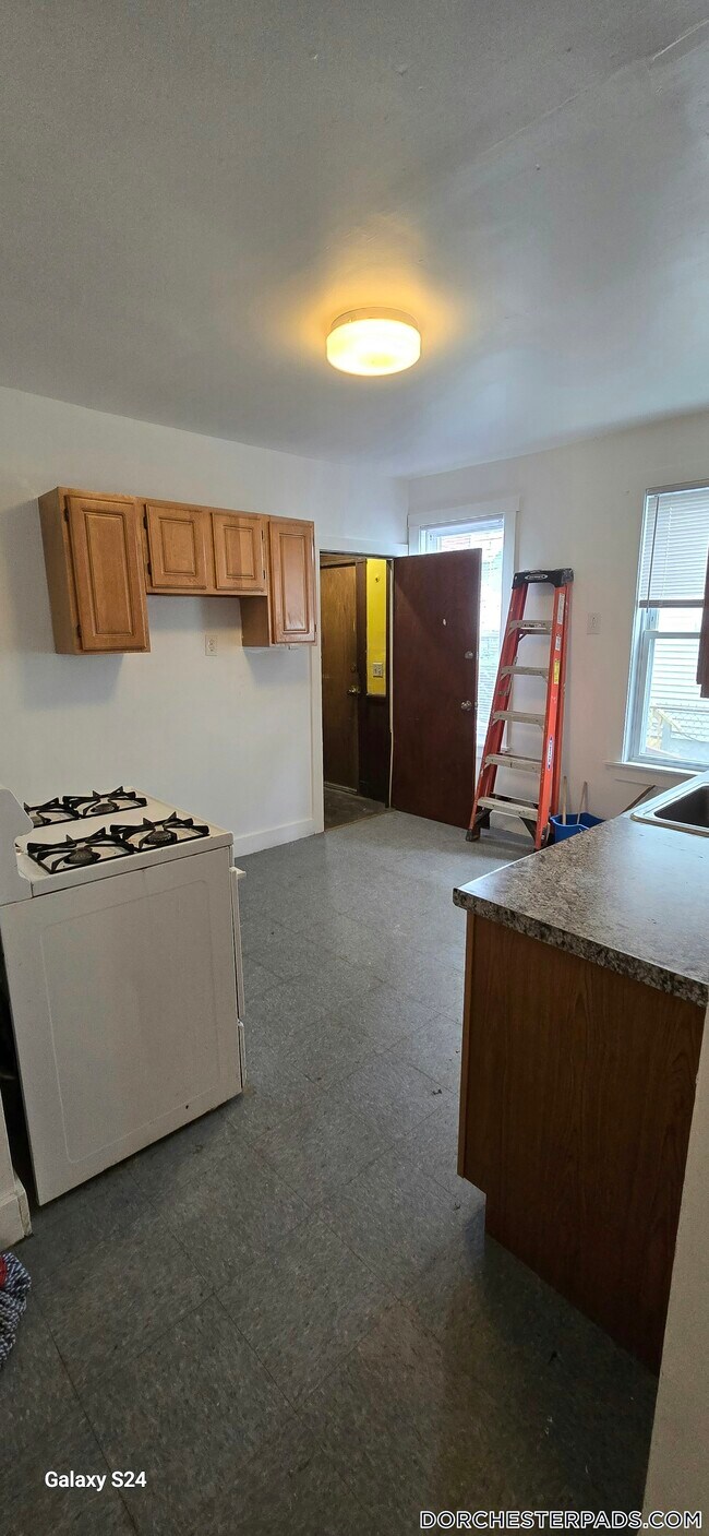 Photo - 125 Capen St Unit 1