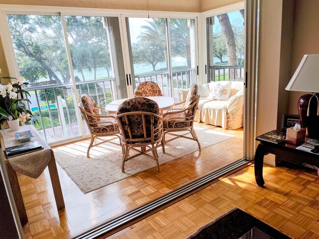 Enclosed lanai with A/C/heating. Expansive lake view - 106 Siena Way Unit Nicolas and Marie Pataky