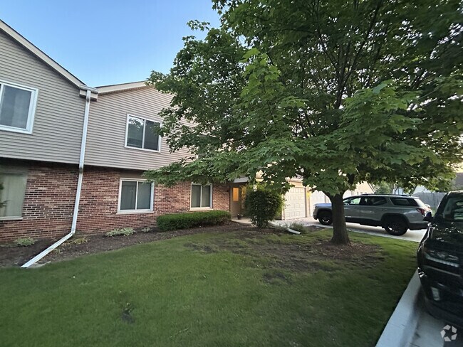 Building Photo - 7030 Park Ln Ct Unit 203 Rental
