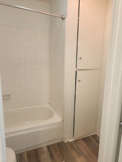 Royale La Habra