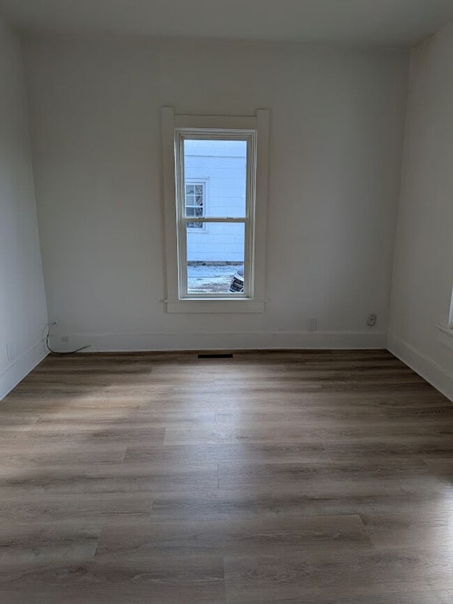 Photo - 622 Beckham St