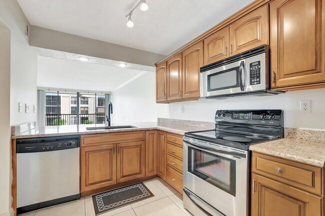 Photo - 6 Royal Palm Way Unit 204