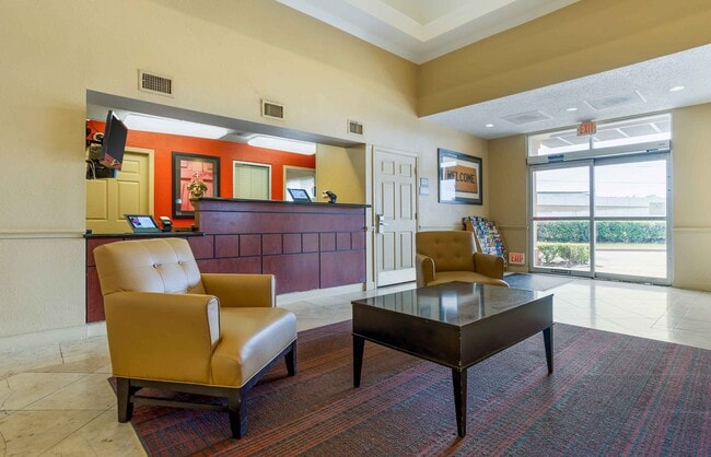 Furnished Studio-Houston - Sugar Land