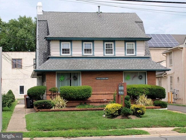 Photo - 407 White Horse Pike House
