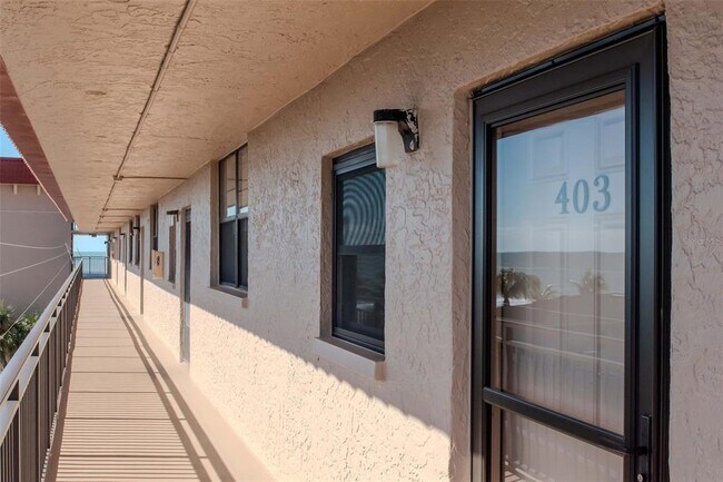 17580 Gulf Blvd Unit 403