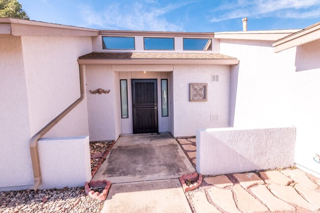 Photo - Beautifully Updated 2BR/2BA Home – Near Fort Huachuca