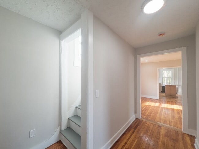 Photo - Newly Renovated Single Family available Now!