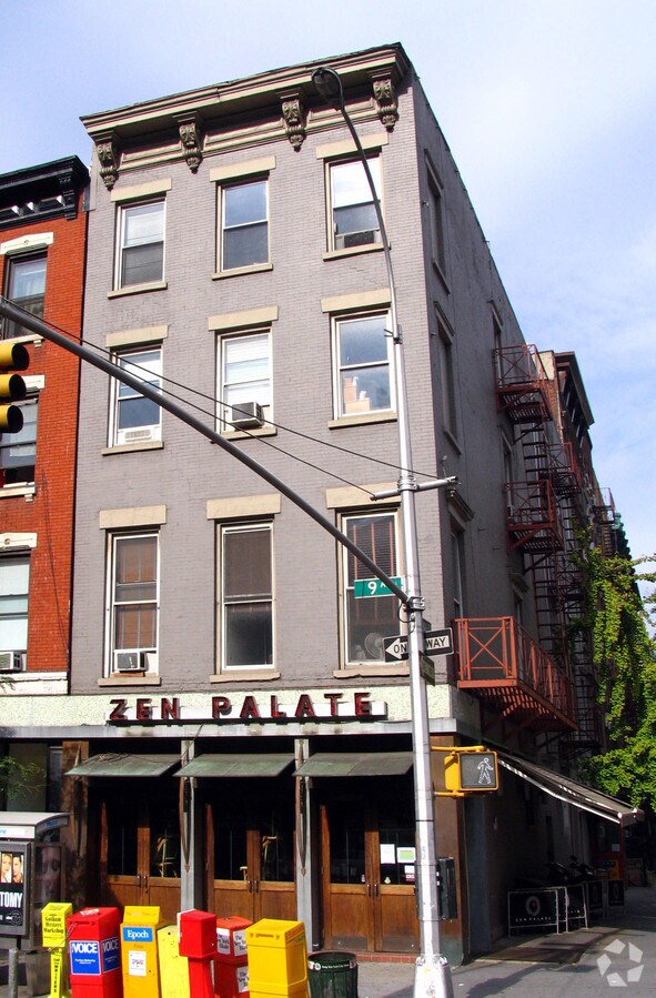 Photo - 663 Ninth Ave