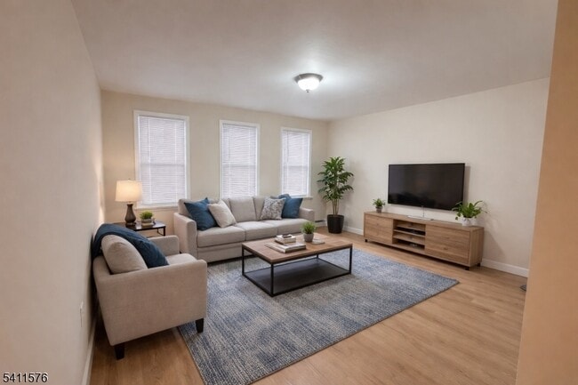 Building Photo - 33 Hayward Pl Unit 1