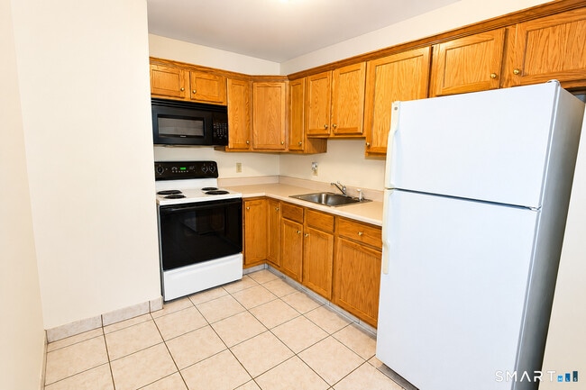 Photo - 187 Scott Rd Unit 1-C