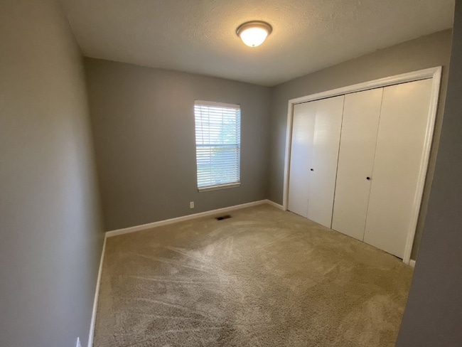 Photo - 141 Agee Cir E