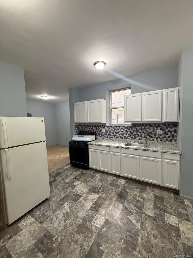 293 Saratoga Ave Unit 1