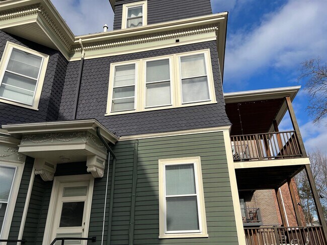 Photo - 25 Highland Ave Unit 1R