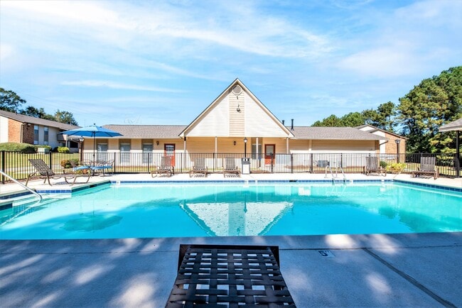 Meadow Wood Apartment Homes