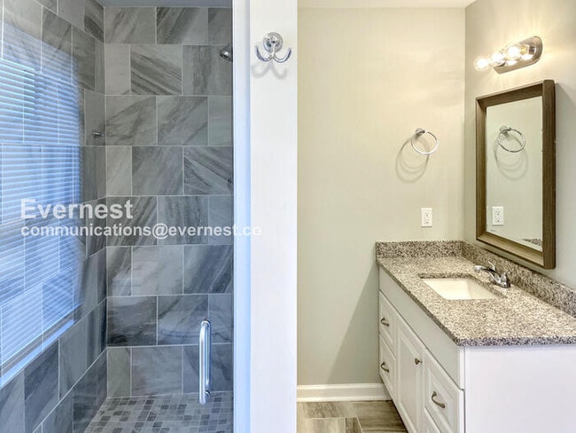 Photo - 1003 Oleander Dr