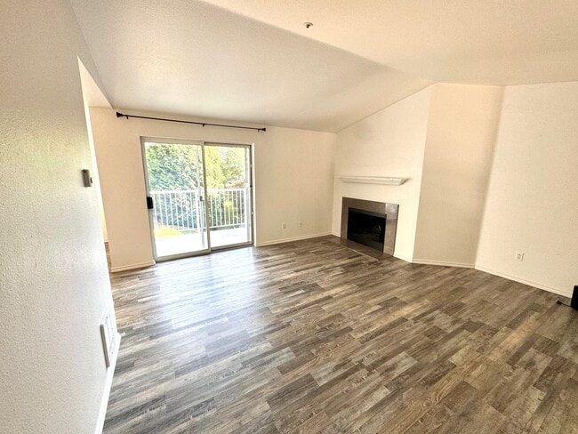 Sala de estar - 7453 Newcastle Golf Club Rd Unidad B302