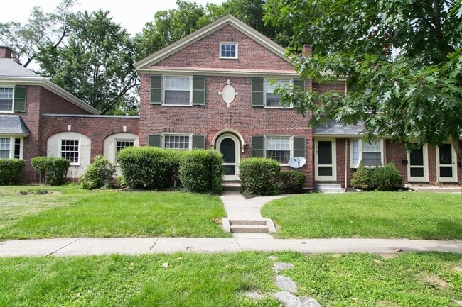 Mariemont Townehomes - MR1