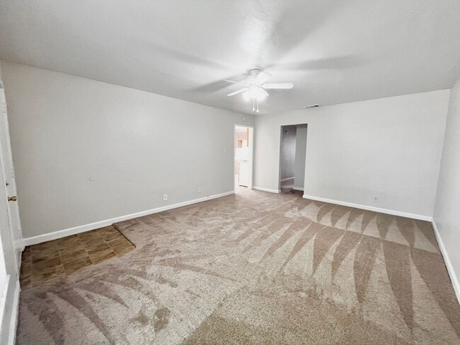 Photo - 1707-1709 Madrone Avenue Unit 1707