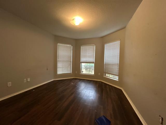 Photo - 516 Dogwood Dr