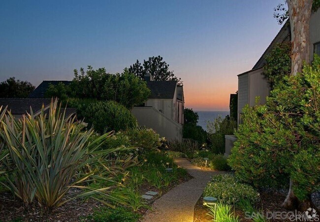 Building Photo - 248 Dolphin Cove Ct Rental