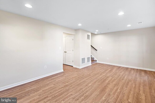 1549 Wilmer Park Ln
