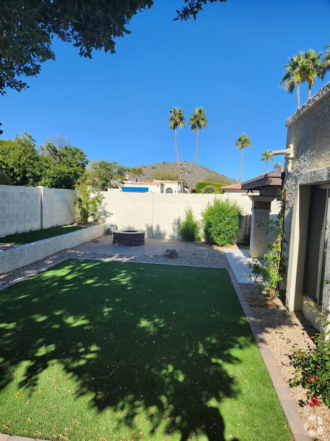 Building Photo - 3bd 2ba located in Pointe South Mountain Rental