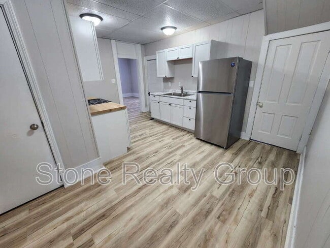 Photo - 1515 Chase St