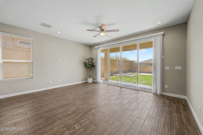 Photo - 2011 W Yellowbird Ln