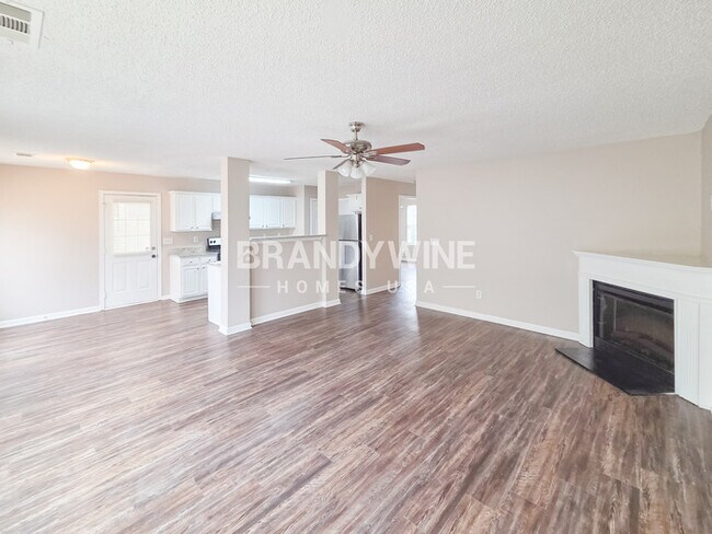 Photo - 6202 Hickory Ln Cir