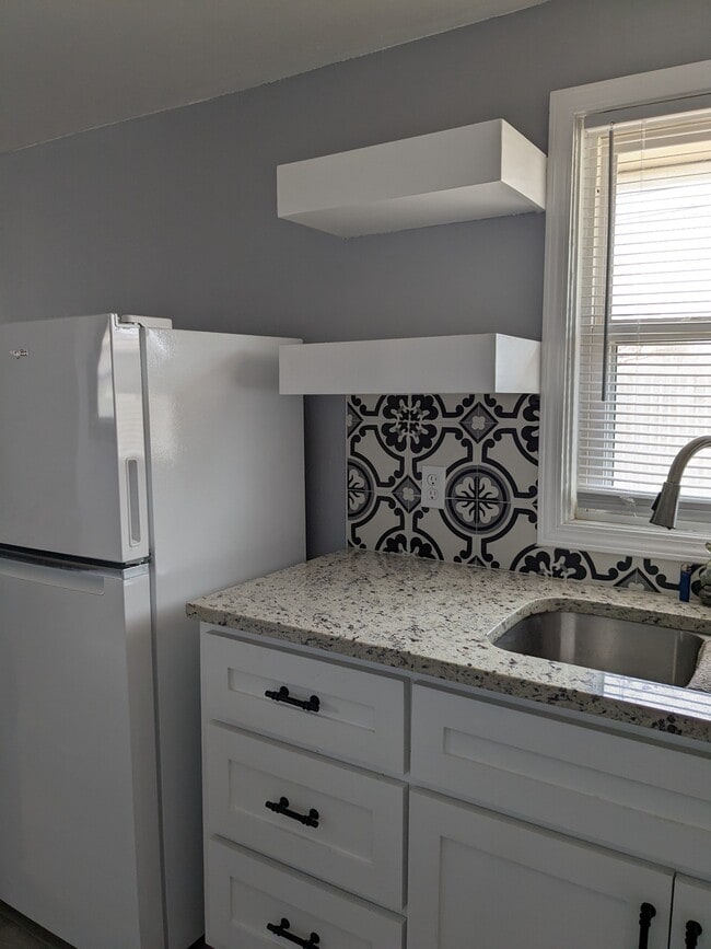 Photo - 2711 5th Ave