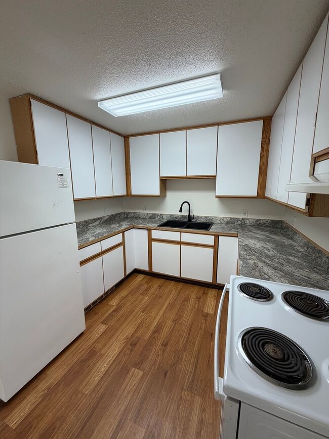 Photo - 317-319 N 3rd Ave W Unit 319 N 3rd Ave W