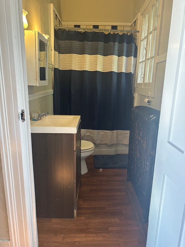 Photo - 4618 Hall Rd