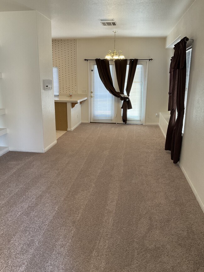 7137 Soaring Hawk Ct House House Rental in Las Vegas, NV