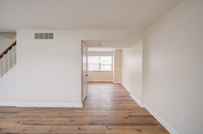 Photo - 23 Brucester Bridge Ct