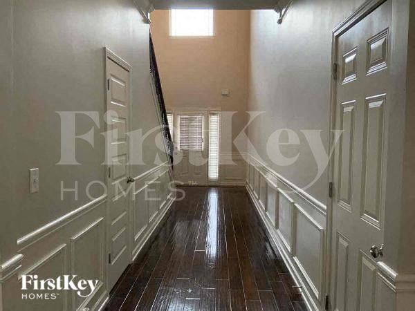 Photo - 165 Shenandoah Dr